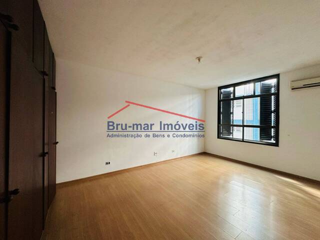 Apartamento para Venda em Santos - 4